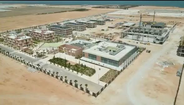 Aerial view of the entrance and academic wings of Dakhla CHU