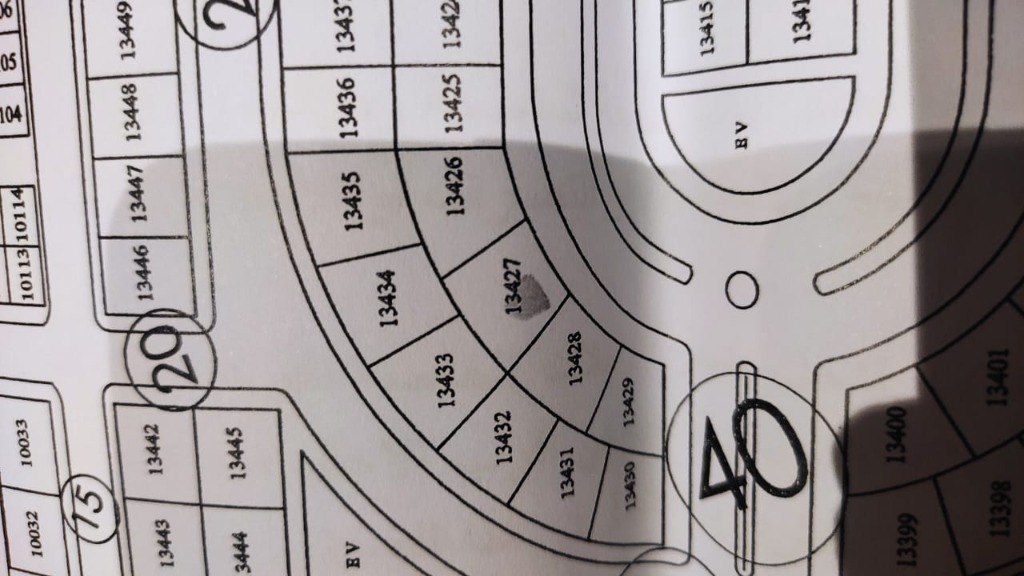 Boulevard Plot — 310m² (40m Avenue, PK40) - Inmobiliaria de Lujo en Dajla